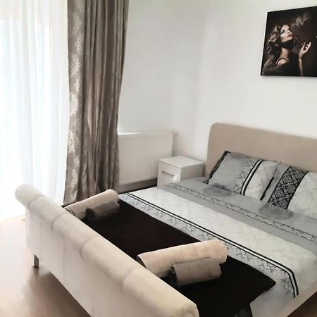 Apartament Cusai Braşov Exteriör bild