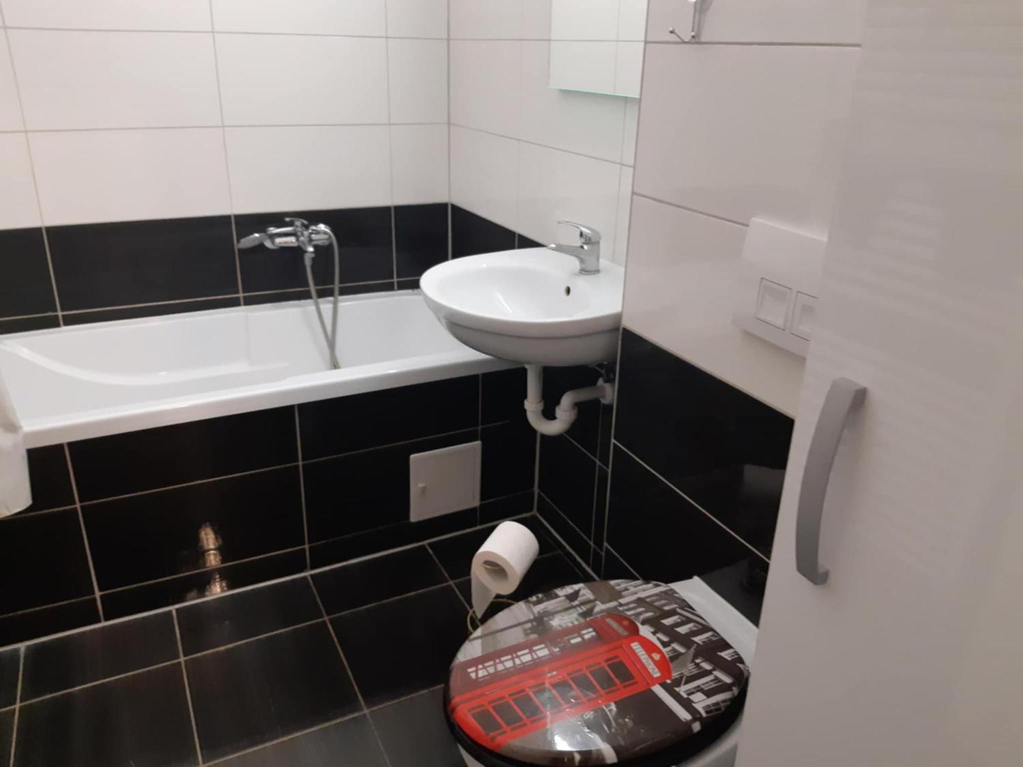 Apartament Cusai Braşov Exteriör bild