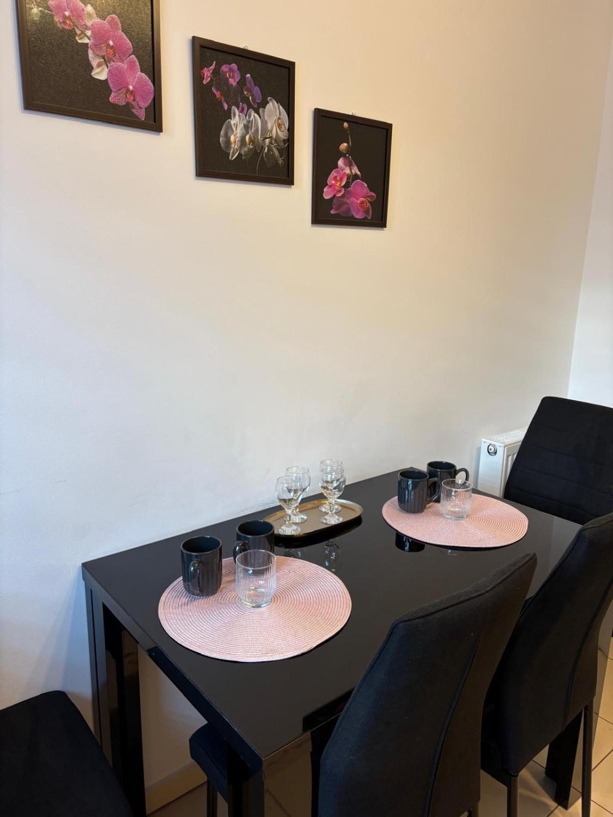 Apartament Cusai Braşov Exteriör bild